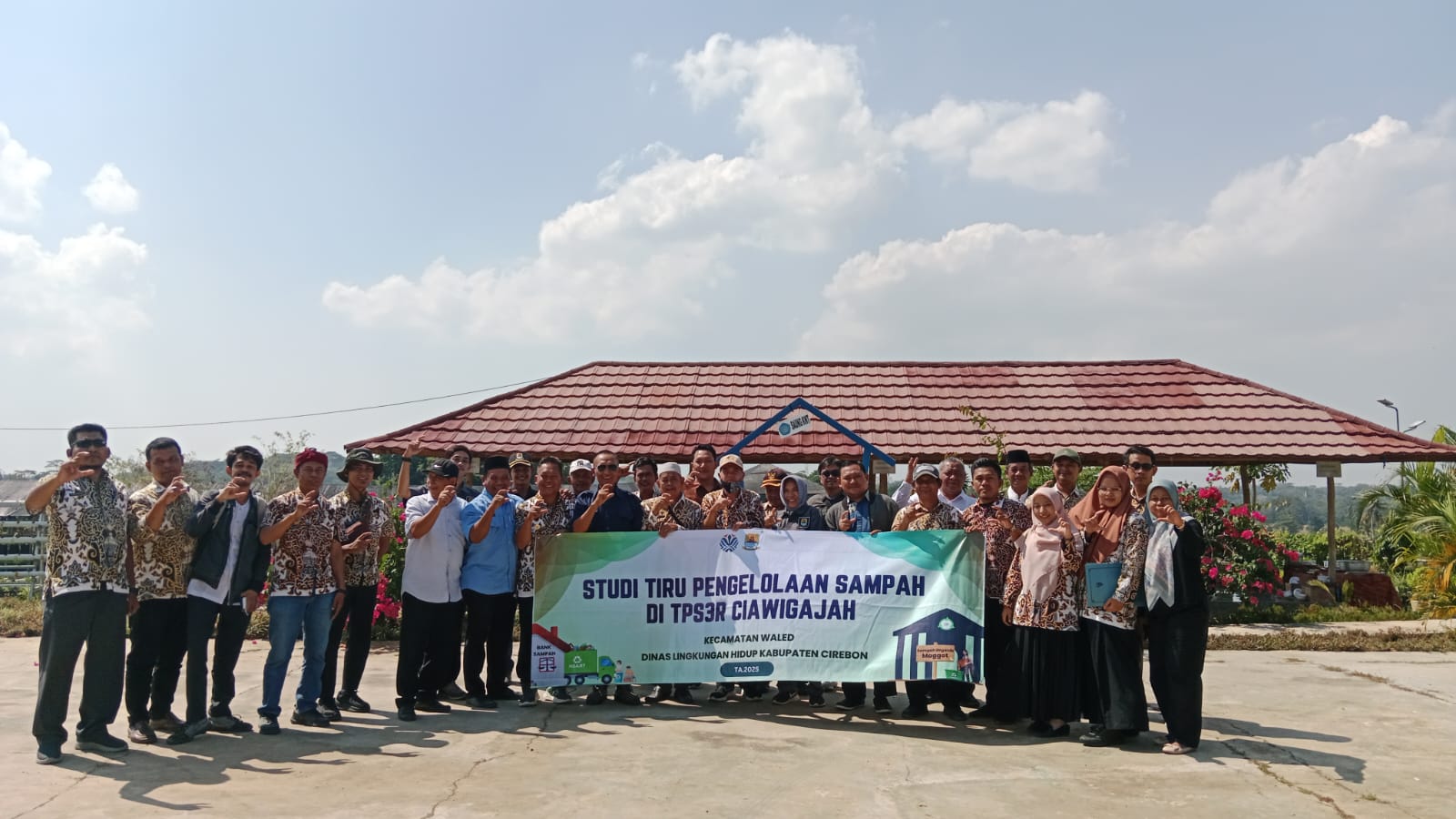 studi-tiru-pengelolaan-sampah-di-tps3r-desa-ciawi-gajah