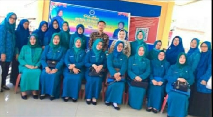 kegiatan-pertemuan-rutin-pengurus-tp-pkk-tingkat-kecamatan-waled-2